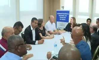 "CLIMA DE GREVE", DIZ PRESIDENTE DO SINDICATO DOS RODOVIÁRIOS