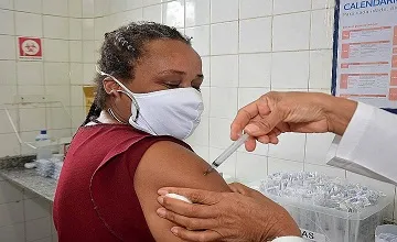 COVID-19: SALVADOR RETOMA ESTRATÉGIA DE VACINAÇÃO NESTA SEGUNDA