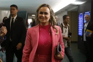 UNIÃO BRASIL NEGOCIA CARGOS GRANDES COM LULA APÓS MANUTENÇÃO DA MINISTRA DO TURISMO 