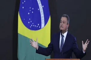 RUI ANUNCIA NOVO PROGRAMA DO GOVERNO FEDERAL PARA EDUCAÇÃO; CONFIRA