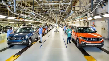 VOLKSWAGEN SUSPENDE PRODUÇÃO NO BRASIL MESMO COM PROGRAMA DE INCENTIVO À INDÚSTRIA