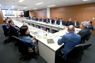 REQUALIFICAÇÃO DOS CENTROS INDUSTRIAIS DA BAHIA É PAUTA DE REUNIÃO ENTRE SECRETARIADO DE JERÔNIMO; VEJA