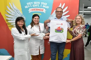 PRESIDENTE DA CMS VISITA HEMOBA E FAZ CAMPANHA PARA DOAÇÃO DE SANGUE