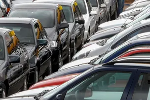 DEPUTADO BAIANO PROPÕE LEI PARA ISENTAR COBRANÇA DE ESTACIONAMENTO PARA PROFESSORES E ESTUDANTES BAIANOS; ENTENDA