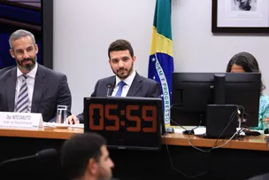 ”OS RECURSOS ESTÃO GARANTIDOS PARA A EXECUÇÃO DAS OBRAS NA BR-030, ENTRE O TRECHO DE UBAITABA E MARAÚ", DECLARA NETO CARLETTO