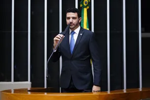 "OS VEÍCULOS ELÉTRICOS MOSTRAM UM FUTURO PROMISSOR PARA O TRANSPORTE", DECLARA NETO CARLETTO