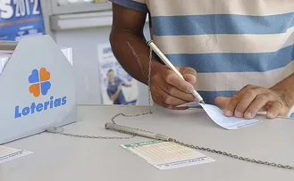 BOLÃO FEITO NO SHOPPING PARALELA LEVA QUASE R$ 18 MILHÕES NA QUINA