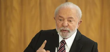 NA EUROPA LULA PEDE PARA BANCOS SUSPENDEREM COBRANÇA DE PIX PARA PJ, DIZ COLUNISTA