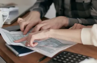 INFIDELIDADE FINANCEIRA: COMO EVITAR O PROBLEMA QUE CAUSA DIVÓRCIOS NO BRASIL TODOS OS ANOS