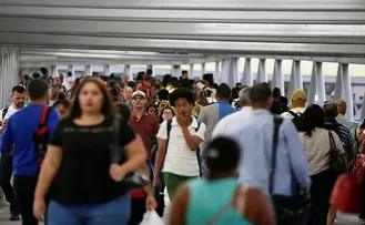 DATAFOLHA: ORGULHO DE SER BRASILEIRO CAIU E PESSIMISMO AUMENTOU