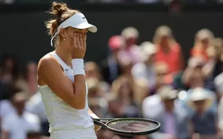 TÊNIS: BIA HADDAD SOFRE LESÃO E ABANDONA OITAVAS DE FINAL DE WIMBLEDON