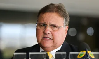 GEDDEL RECLAMA DE INDEFINIÇÃO DO GRUPO GOVERNISTA