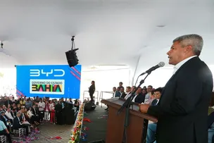 "QUEM NÃO ANDAR NA LINHA VOU PEDIR PRA TROCAR O COCAR OU TROCAR O ÍNDIO", DIZ GOVERNADOR SOBRE SEU SECRETARIADO