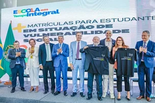 JERÔNIMO DEFENDE EDUCAÇÃO EM TEMPO INTEGRAL DURANTE EVENTO COM LULA, EM BRASÍLIA