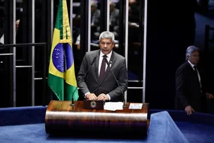 JERÔNIMO PARTICIPA DE SESSÃO SOLENE EM CELEBRAÇÃO AO BICENTENÁRIO DO 2 DE JULHO E CUMPRE AGENDA EM BRASÍLIA