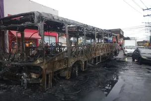 ÔNIBUS INCENDIADOS E VANDALIZADOS GERAM GRANDES CUSTOS AOS COFRES PÚBLICOS DE SALVADOR