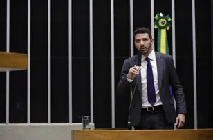 ”A AMPLIAÇÃO DAS LINHAS DE CRÉDITO REPRESENTARÁ UM AVANÇO SIGNIFICATIVO PARA A MELHORIA DO TRANSPORTE ESCOLAR NO PAÍS", REFORÇA NETO CARLETTO