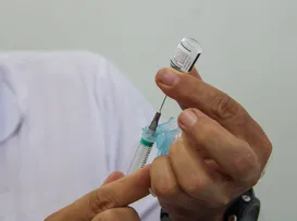 COVID: SALVADOR LIBERA VACINAÇÃO DE REFORÇO COM A BIVALENTE PARA PESSOAS A PARTIR DE 12 ANOS