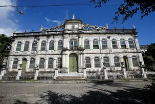 ABRIGO DOM PEDRO II LOCALIZADO NA PRAIA DE BOA VIAGEM PODE VIRAR HOTEL