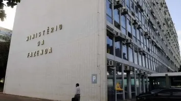 FAZENDA VÊ IMPACTO DE -0,2 PP NO PIB COM TARIFAS, REDUZIDO A -0,1 PP COM PLANO BRASIL SOBERANO