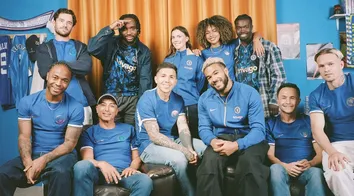 CHELSEA LANÇA NOVO UNIFORME SEM PATROCINADOR MASTER NA CAMISA