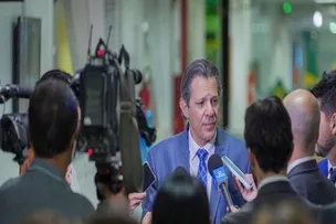 HADDAD COMEMORA REDUÇÃO DA TAXA SELIC E DIZ QUE DECISÃO FOI "FRUTO DE MUITO DIÁLOGO"