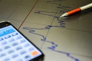 ATIVIDADE ECONÔMICA CRESCE 0,43% NO 2º TRIMESTRE