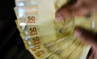 CÂMARA APROVA MP QUE AUMENTA SALÁRIO-MÍNIMO E AMPLIA ISENÇÃO DO IR