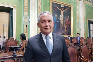 TÉO SENNA CRITICA GERALDO JR POR MUDAR DE GRUPO POLÍTICO: ' ROLANDO LERO'