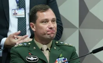 MORAES PROÍBE QUALQUER CONTATO DE MAURO CID COM BOLSONARO E MICHELLE