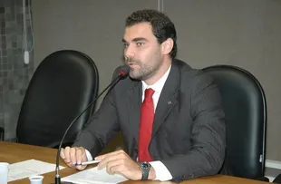 DEPUTADO FEDERAL BAIANO É ESCOLHIDO COMO RELATOR DO PL DAS CASAS DE APOSTAS
