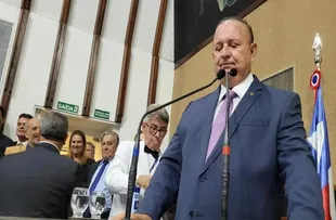 SENADOR BAIANO ENTREGA NOVA REELEIÇÃO DE ADOLFO MENEZES NA AL-BA; DEPUTADO COMENTA