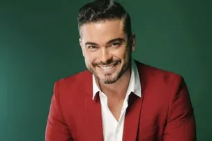 ATOR SIDNEY SAMPAIO DESTRÓI QUARTO DE HOTEL E CAI DE JANELA DO QUINTO ANDAR