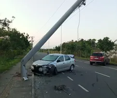 MAIS DE 400 MIL BAIANOS FICARAM SEM ENERGIA APÓS BATIDAS DE CARROS EM POSTES
