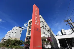 ELEVADOR DE SERVIÇO DO HOSPITAL PORTUGUÊS, EM SALVADOR, DESPENCA DUAS FUNCIONÁRIAS