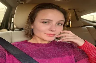 LARISSA MANOELA ALERTA FÃS SOBRE PIX COM SEU CPF