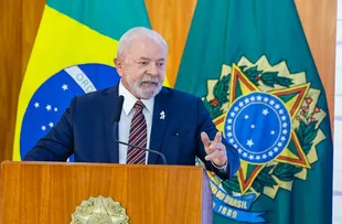 LULA COBRA CONGRESSO NACIONAL PELA APROVAÇÃO DA MP QUE TAXA OS SUPER-RICOS