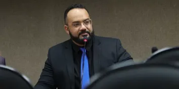 DEPUTADO LEANDRO DE JESUS PROTOCOLA PEDIDO PARA CRIAÇÃO DE CPI DO PLANSERV NA AL-BA