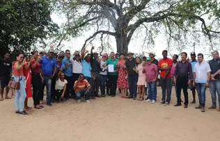 QUILOMBOLAS DE MUQUÉM DO SÃO FRANCISCO RECEBEM POSSE DE TERRA