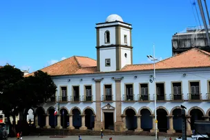 VEREADORES DISCUTEM DURANTE DEBATE NA CÂMARA E SESSÃO É ENCERRADA