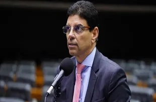 CAJADO REVELA QUE NOVO ARCABOUÇO FISCAL SERÁ DEBATIDO EM REUNIÃO COM LIRA NESTA SEGUNDA (14)