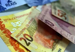 BRASILEIRO PRECISOU TRABALHAR 147 DIAS PARA PAGAR IMPOSTOS EM 2023