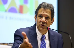 HADDAD DISCUTE AGENDA VERDE E REFORMA TRIBUTÁRIA COM MONTADORAS EM REUNIÃO FECHADA EM SP