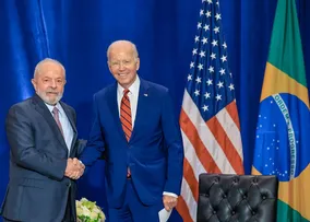 INICIATIVA DE LULA COM BIDEN EM DEFESA DOS TRABALHADORES VAI SER LEVADA A FÓRUNS INTERNACIONAIS