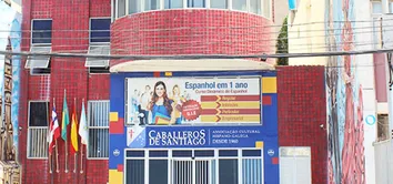 ASSOCIAÇÃO CABALLEROS DE SANTIAGO COLOCA PRÉDIO À VENDA. ENTENDA