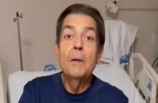 FAUSTÃO É INTERNADO ÀS PRESSAS APÓS 24 DIAS COM NOVO CORAÇÃO; ENTENDA