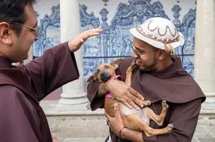 SALVADOR: ANIMAIS DE ESTIMAÇÃO RECEBEM BENÇÃO EM HOMENAGEM A SÃO FRANCISCO DE ASSIS