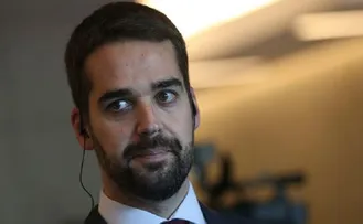JUSTIÇA AFASTA EDUARDO LEITE DO COMANDO DO PSDB E MANDA SIGLA REALIZAR NOVAS ELEIÇÕES