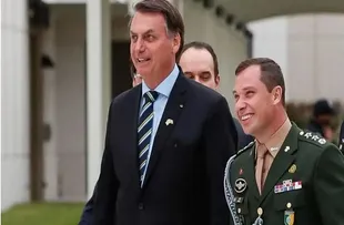 INTERNADO EM SÃO PAULO, BOLSONARO DIZ ESTAR CONFIANTE EM DELAÇÃO DE MAURO CID