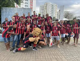 AÇÃO DE PATROCINADORA DO VITÓRIA MOBILIZA MAIS DE 4 MIL TORCEDORES EM SALVADOR